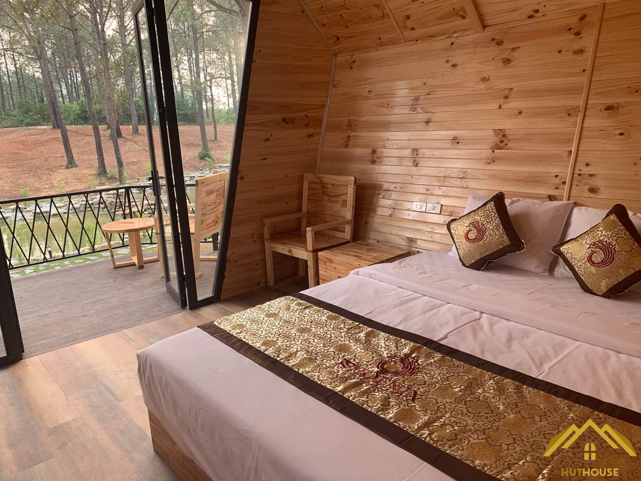 Nhà bungalow - Nhà gỗ homestay: Diamonond House (Nhà kim cương)